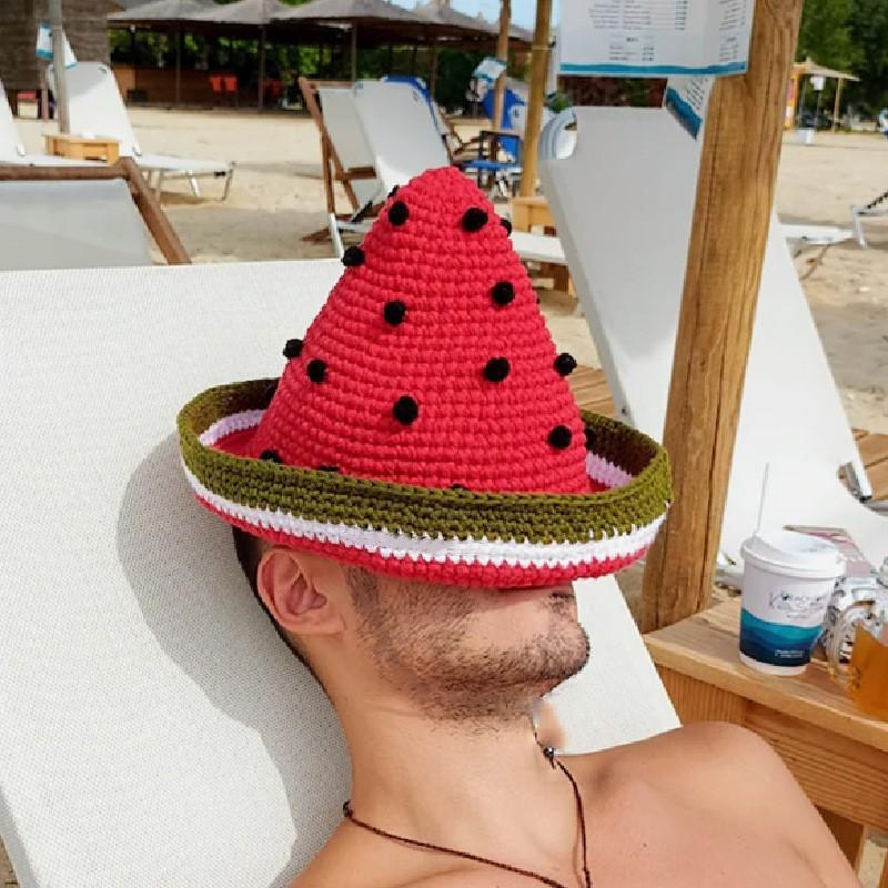 New men's and women's fisherman hats, hand-knitted striped pullover hats, women's fashionable and versatile woolen hats