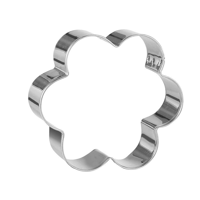 17-Piece Stainless Steel Cookie Cutters: Easter & Ocean Cartoon Series