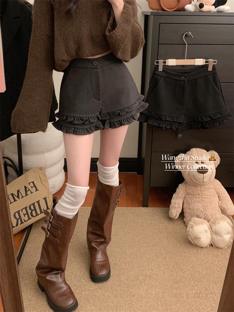 

Plus Size Ruffle Woolen High Waist Shorts - Women’s Autumn/Winter Casual Bootcut Hot Pants Extra Large сірий колір