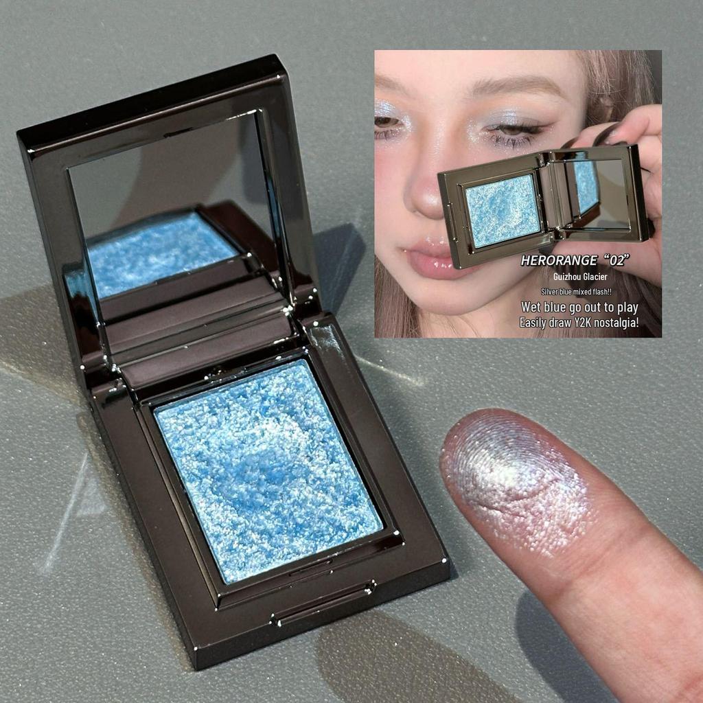 Introducing the Light Luxury Pearl Eyeshadow: New Smoky Earth Tones for Alluring Eye Makeup.