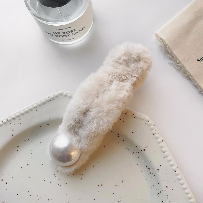 Plush Hair Clip Women Back Head Hair Duck Beak Clip Temperament Girls Hair Card Simple Sense Grab Clip Headdress Accessories