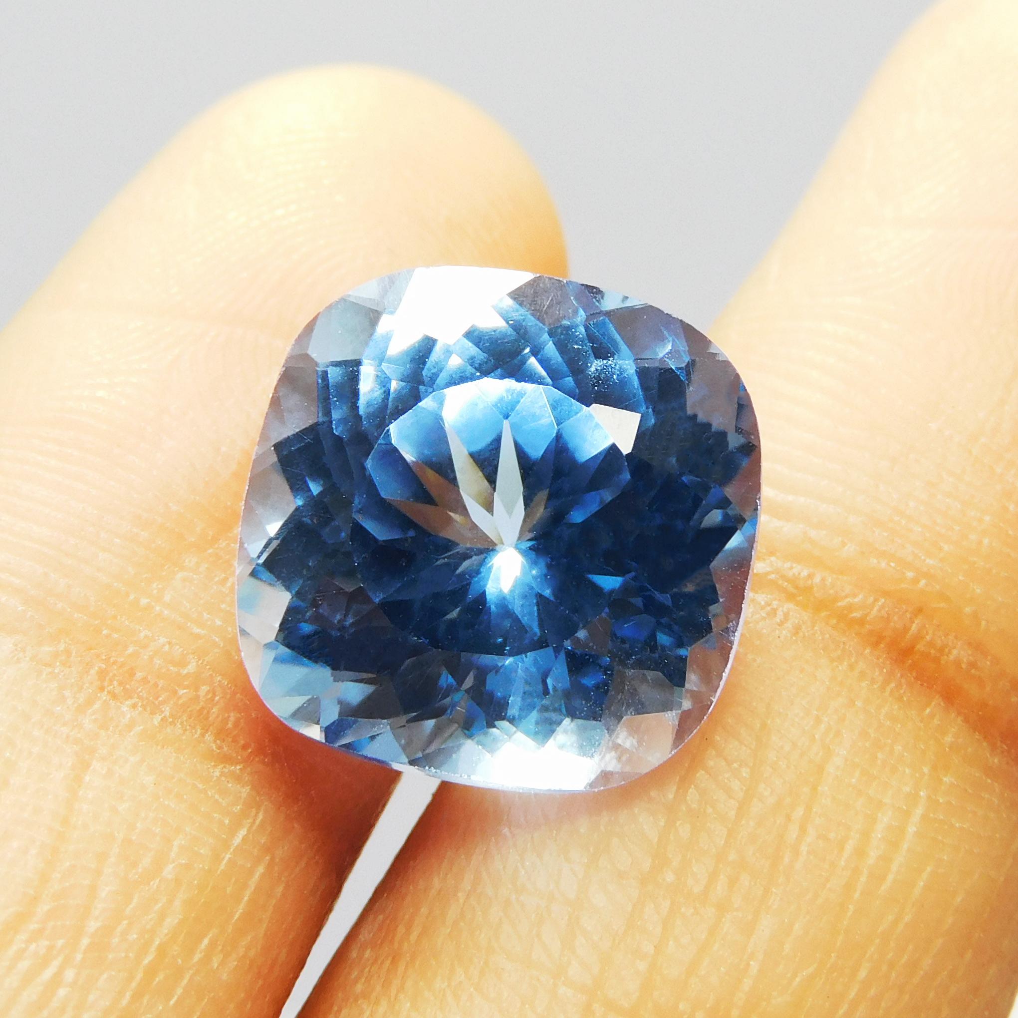 

Natural Blue Sapphire 11.25ct Square Cushion Certified Loose Gemstone 12.8 mm approx синій