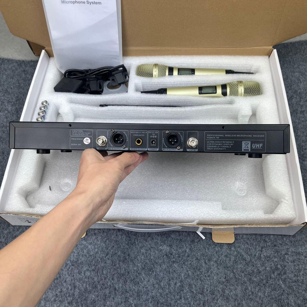 U-Band Infrared Wireless Lavalier & Headset Microphone for Stage & Conference