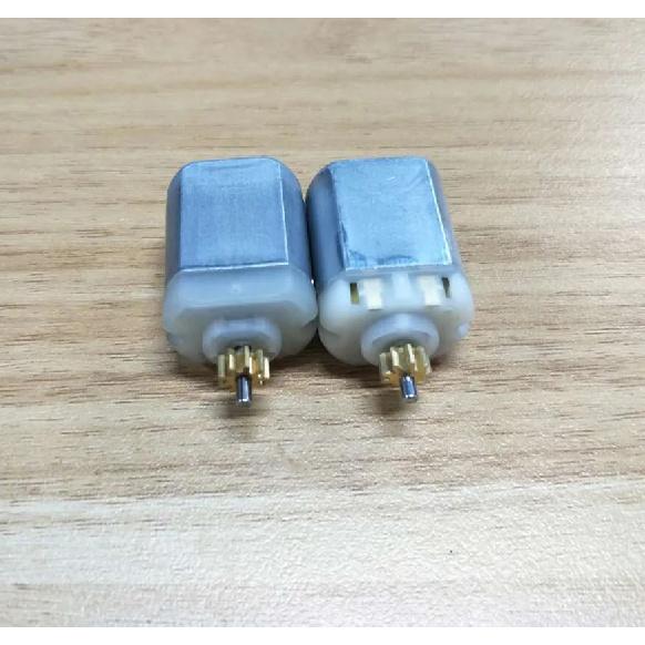 AZGIANT 2pcs/lot Centre Lock Motor for Land Rover Freelander 2 for Range Rover Sport Version Worm Gear For Evoque