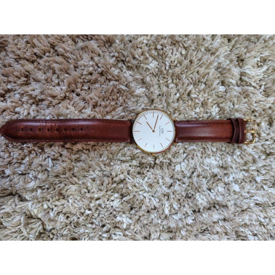 Подержанный Daniel Wellington