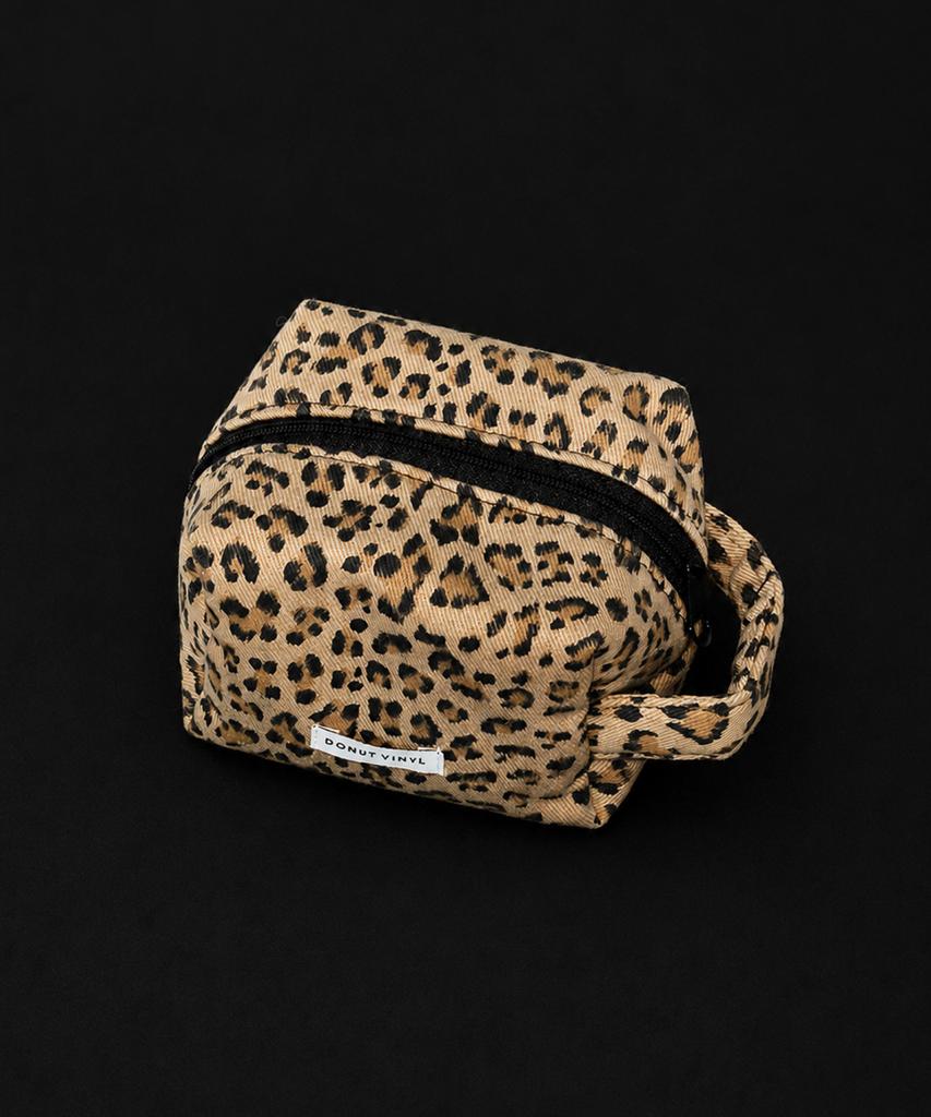 Donutvinylshop Leopard Handle Cube Pouch (S)