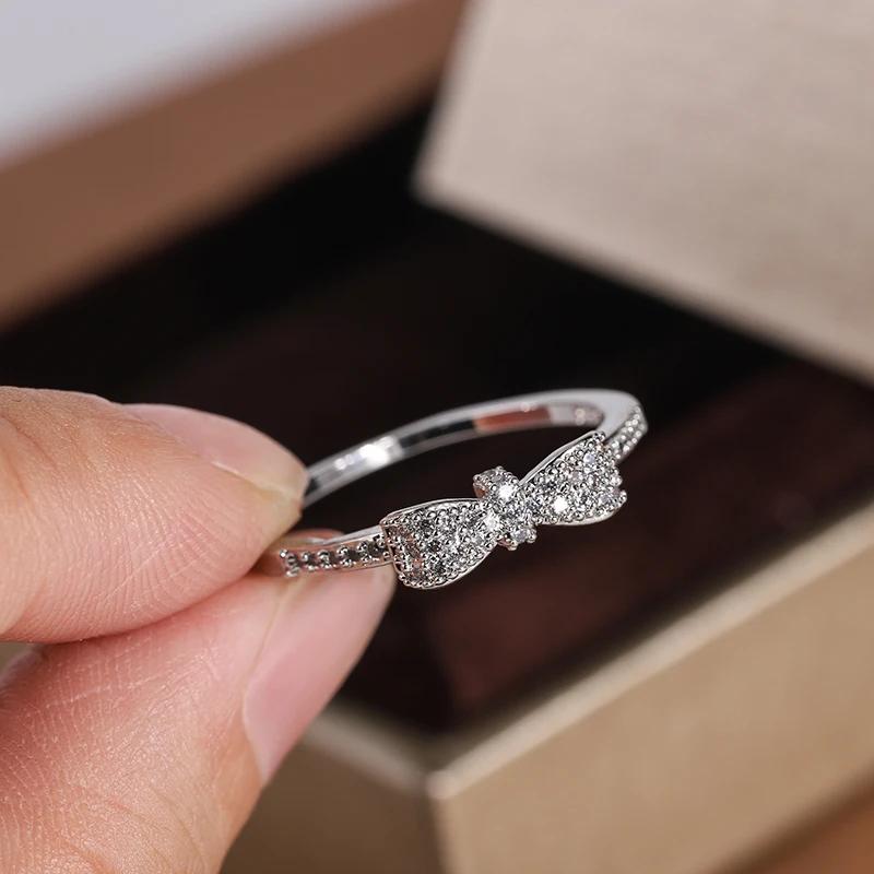 New Exquisite White Zirconia Bow Ring Sweet and Simple Party Birthday Gift 925 Stamp Fashion Jewelry Wedding Ring