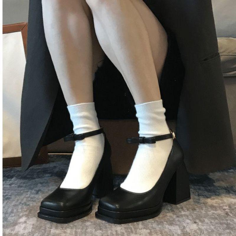 French waterproof table small high heels women's jk one-word buckle belt thick heel single shoes square head matte Mary Jane women's shoes