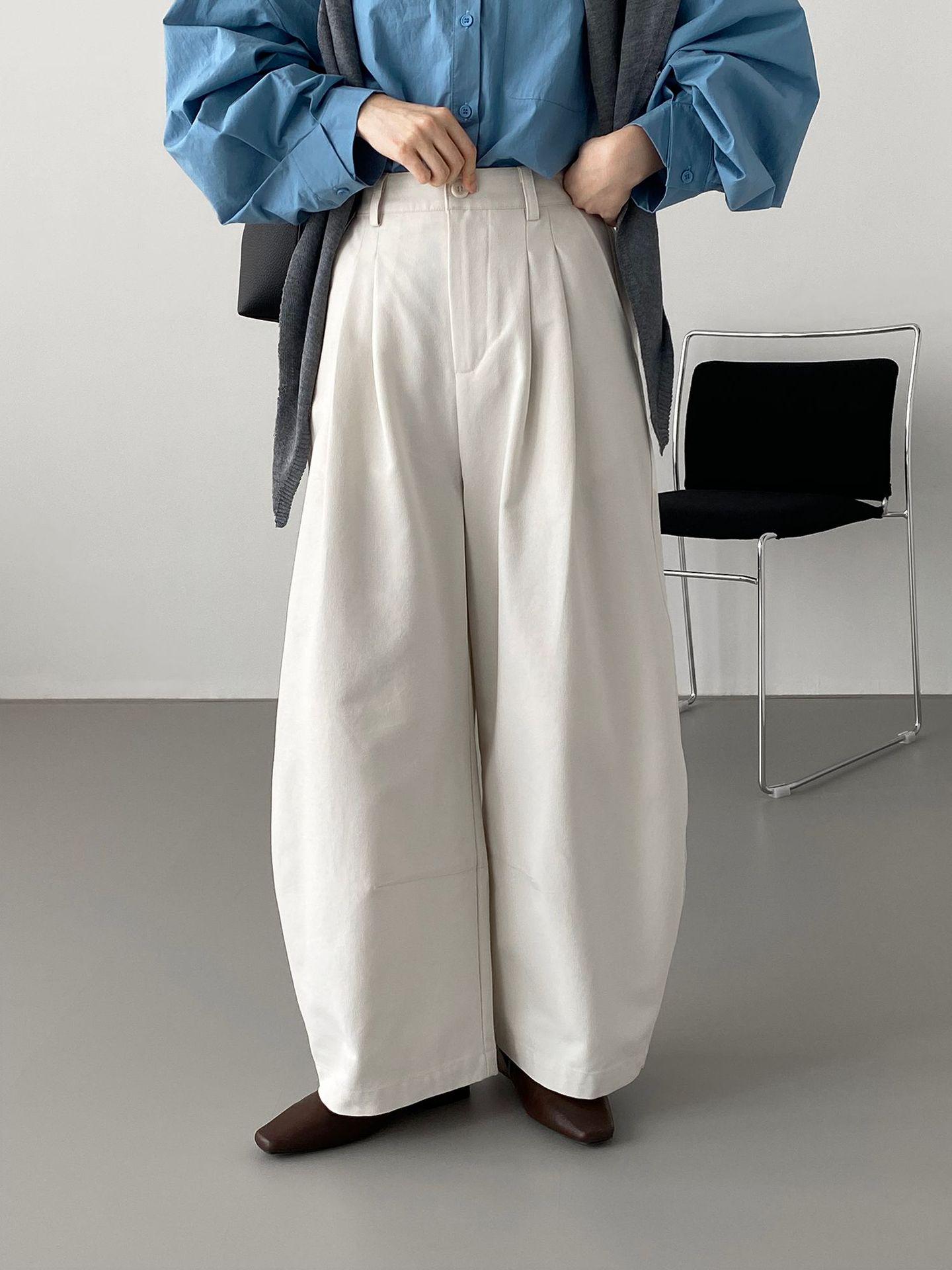 

Осенние брюки Кинг: Женские минималистичные брюки-баллоны с высокой посадкой, плиссировкой и широкими штанинами (6128) Medium