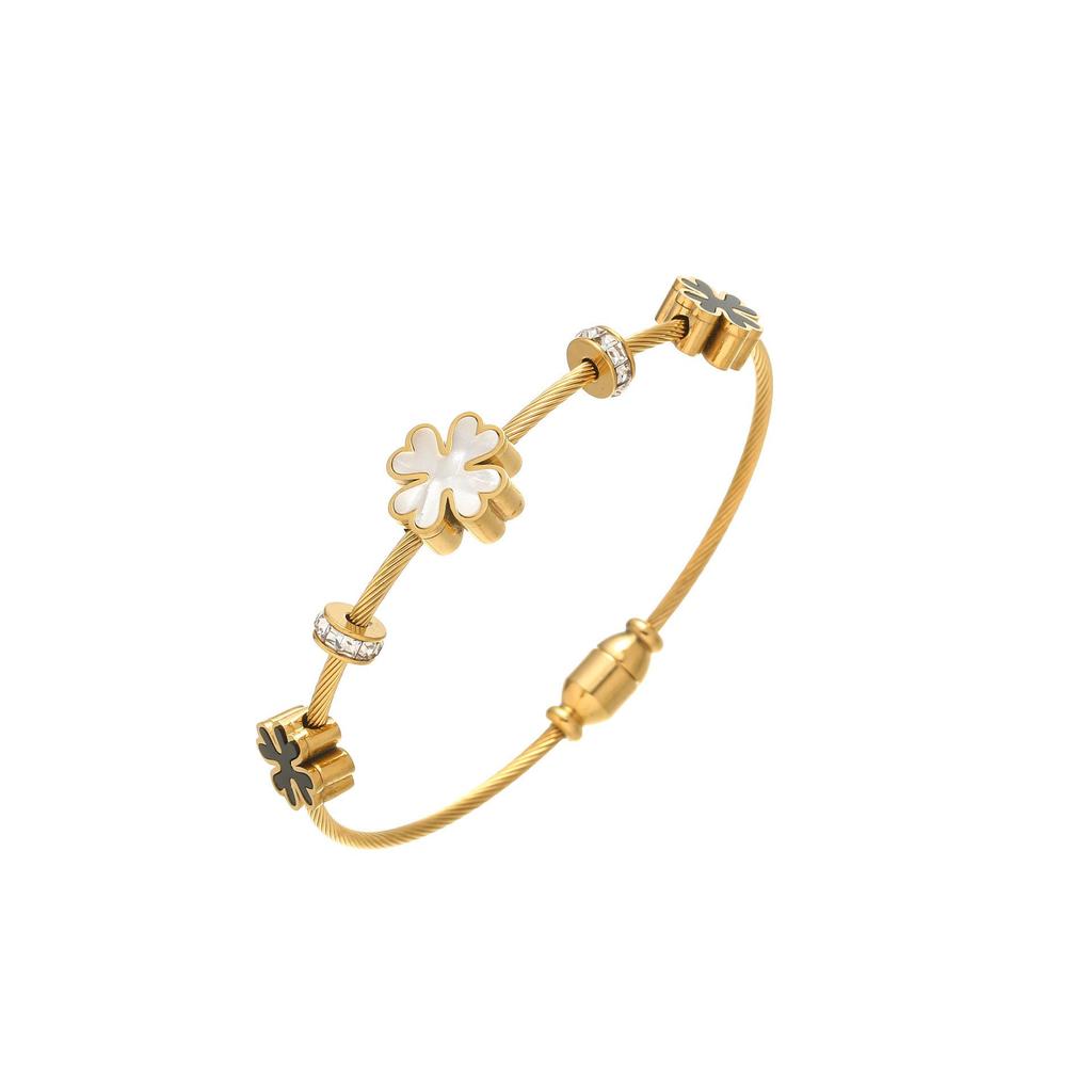 European-American Fashion Rhinestone Titanium Steel Bracelet - Non-Fading Stainless Steel, Simple Open Design.