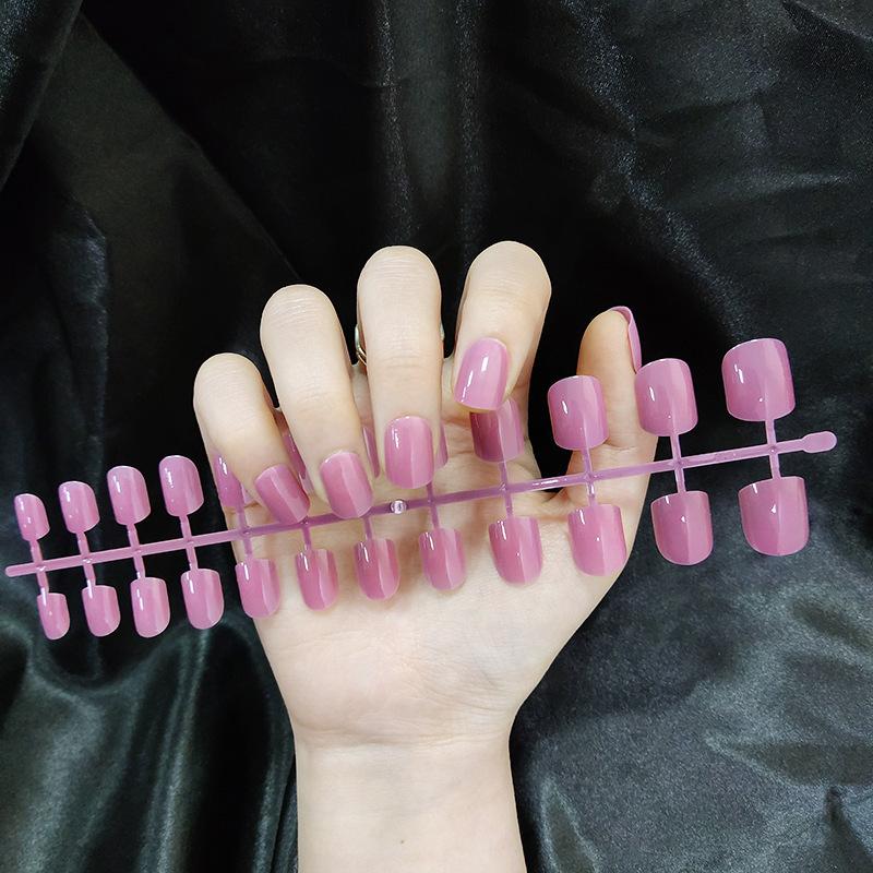 Künstliche Nägel, kurz, rund, ohne Kleber, 24 Stück