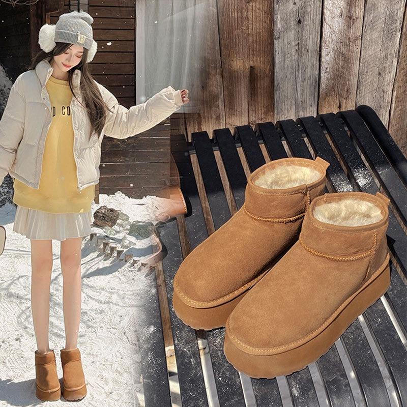Sheepskin and fur integrated snow boots women's new rubber light foam non-slip lightweight versatile wool warm short boots