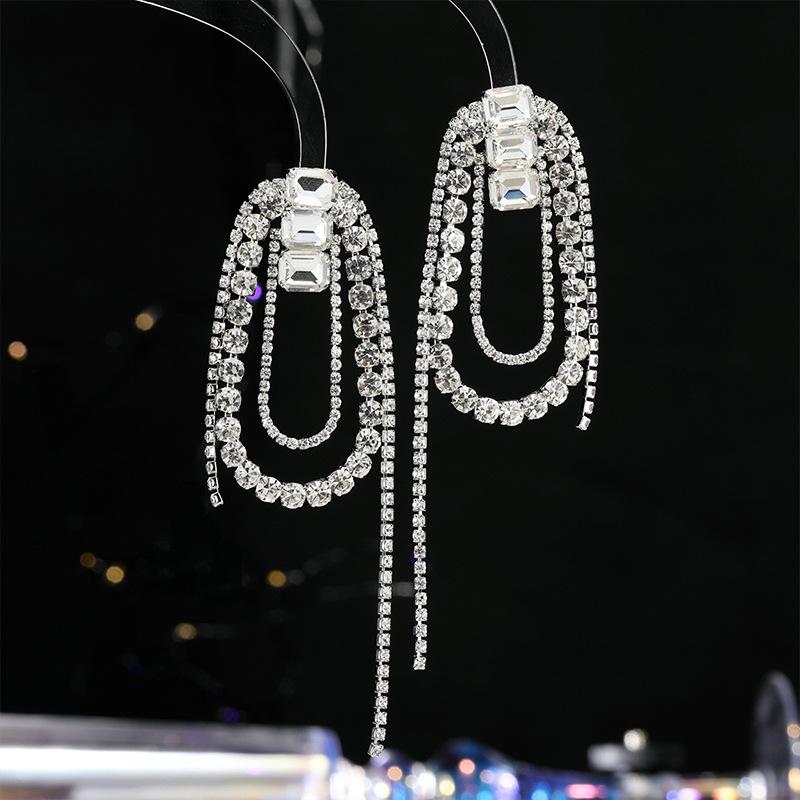 

Женские серьги в стиле легкой роскоши, элегантные винтажные серьги с кисточками, модные и универсальные серьги нишевого дизайна