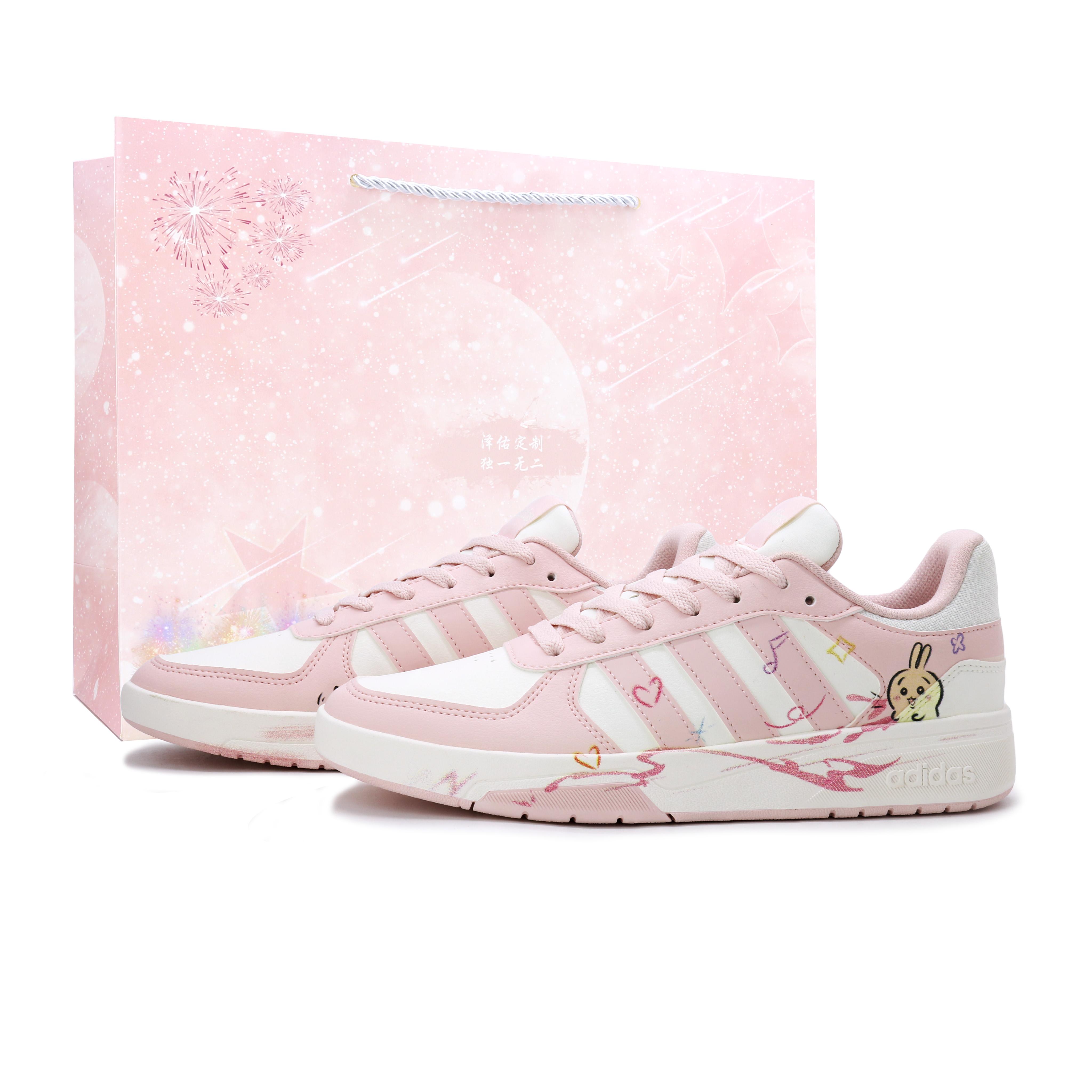 

Adidas COURTBEAT Cherry Blossom Bunny Synthetic Leather Lightweight Breathable Low top Skateboard Shoes Women s KI6785(Team1561-) 40