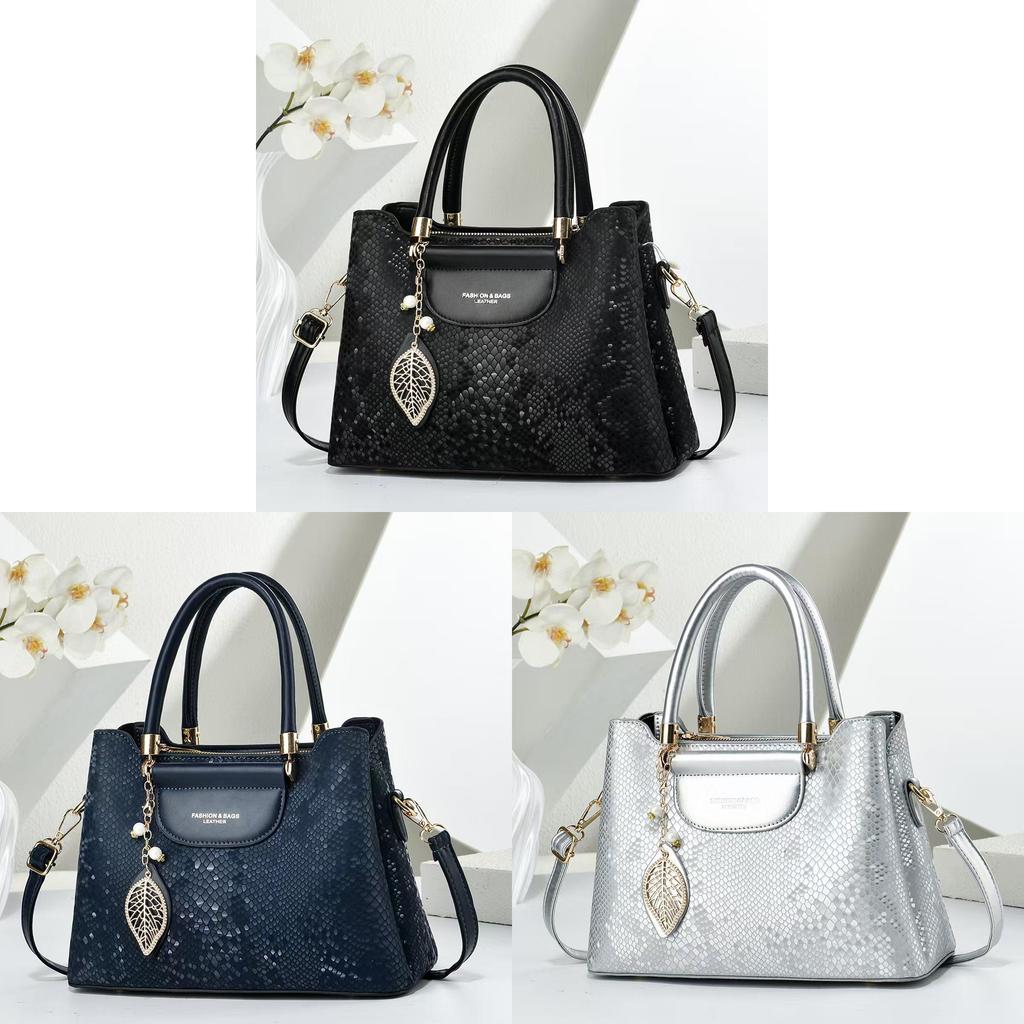 Pu Snake Skin Handbag With Zipper Closure For Daily Casual Use
