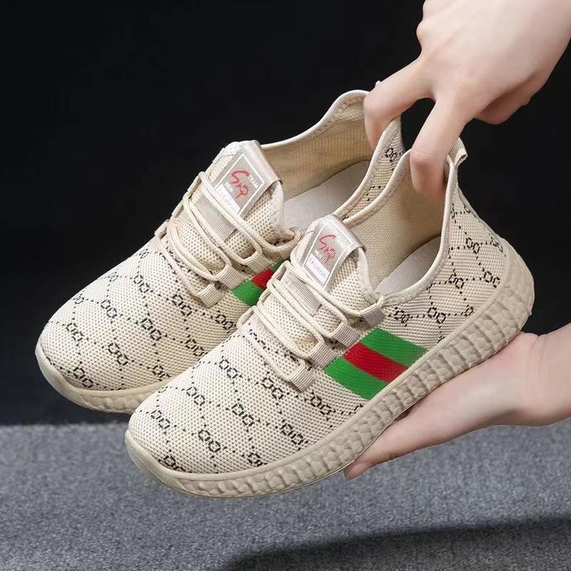 New Fly-woven Sports Women's Shoes Spring and Summer Breathable Mesh Shoes Fashionable Versatile Women's Thin Students