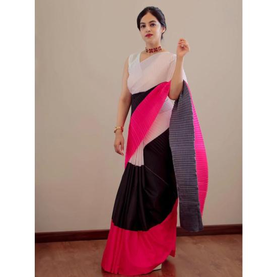 

Новое и привлекательное сари для модных женщин, чтобы выглядеть красиво в любой роли