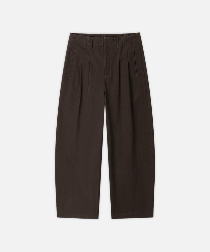 DRAW FIT Arc Semi Balloon Chino Pants [Brown]