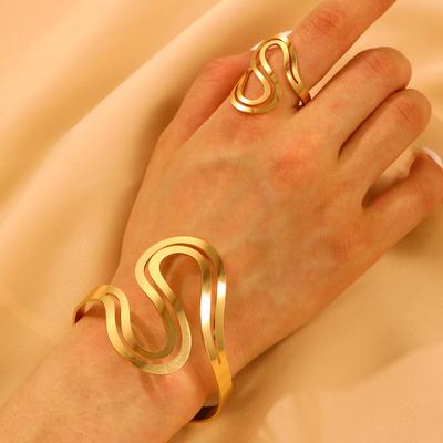High-quality 2026 Gold Double-layer S-shaped Hollow-out Modeling Bracelet, Simple and Versatile Snake-shaped Opening Adjustable Jewelry.