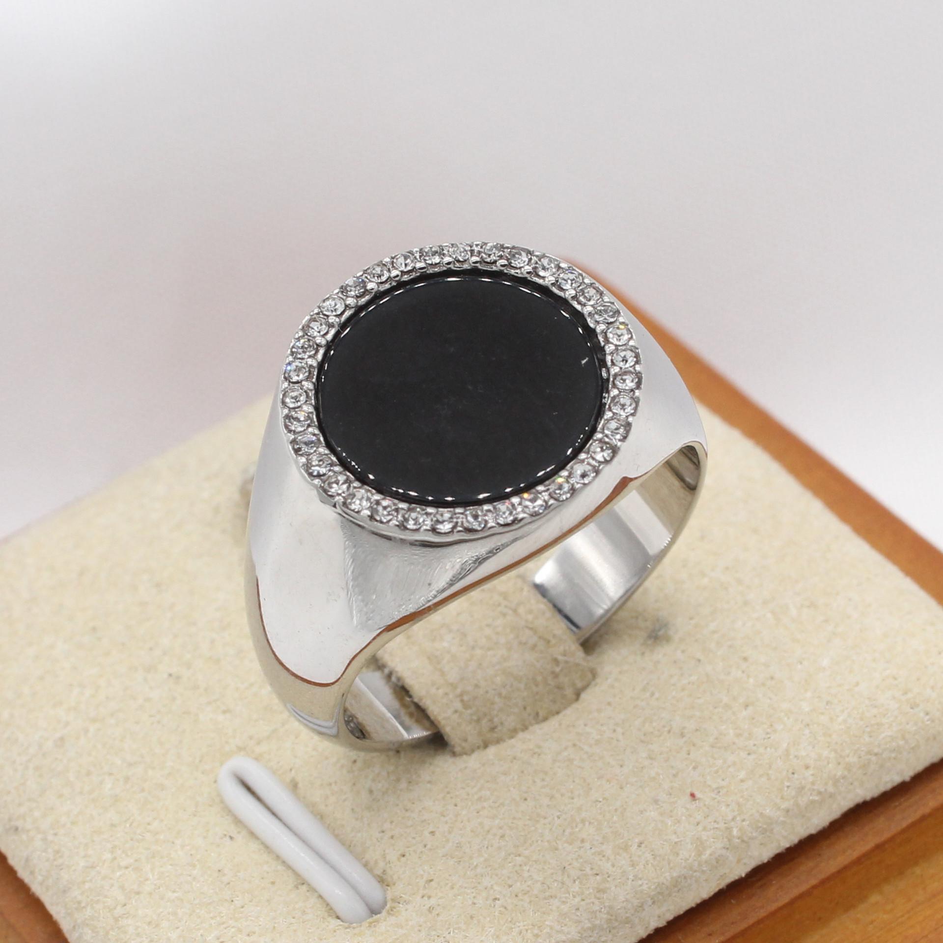 

Jewelry Batch Simple Round Titanium Steel Gemstone Ring