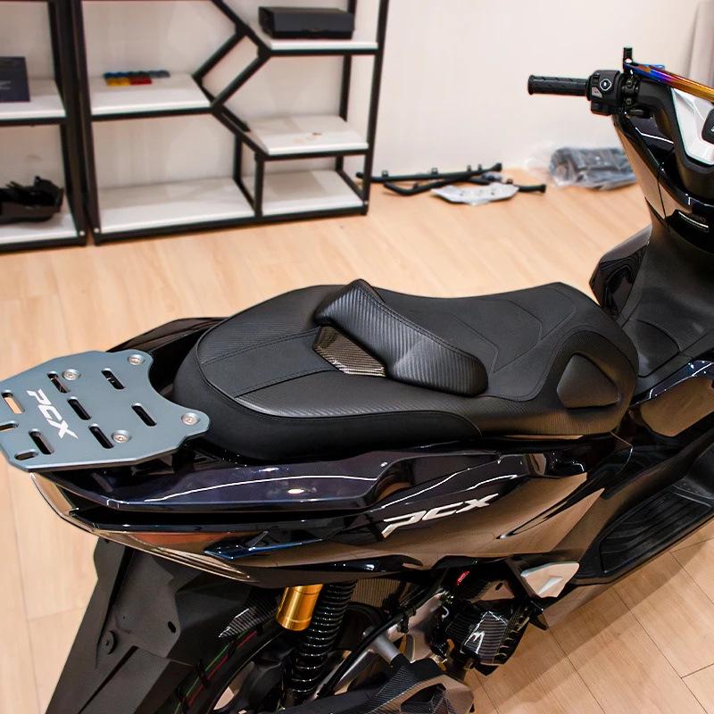 Honda PCX160/125 Lowered Seat Cushion with Enhanced Comfort and Lumbar Support for 2021-2026 Models.