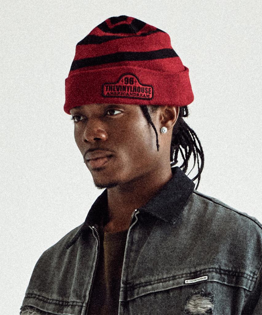 THEVINYLHOUSE Wappen Stripe Beanie Red