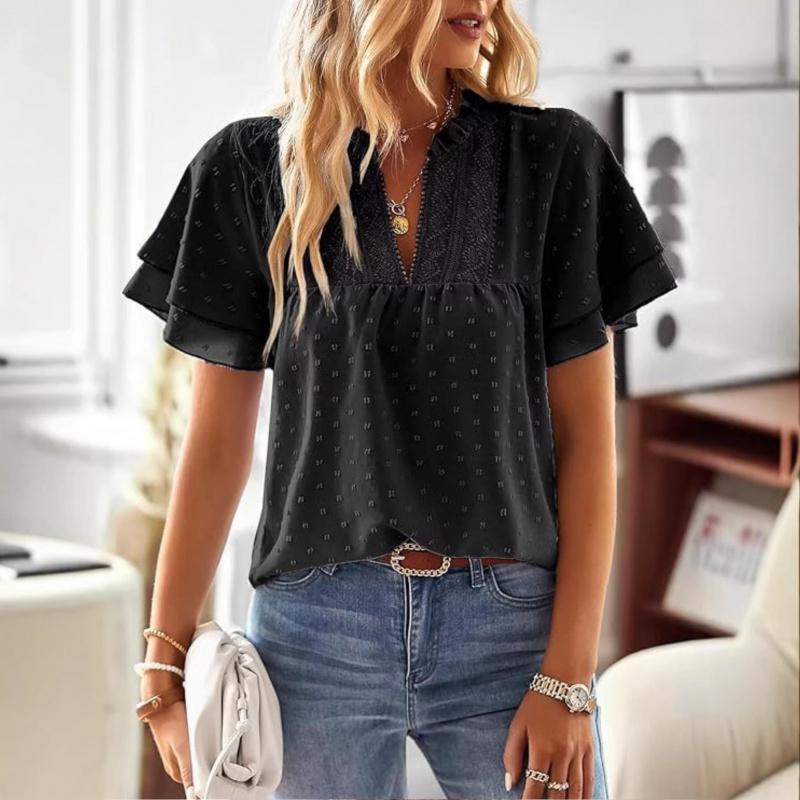 Elegant Resort-Style Deep V Lace Short-Sleeve Women's Blouse 2026 Spring/Summer