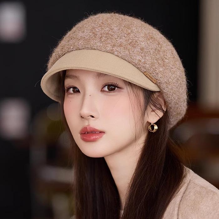 Autumn and Winter Knitted Beret Female Painter Hat Cold and Warm Cap