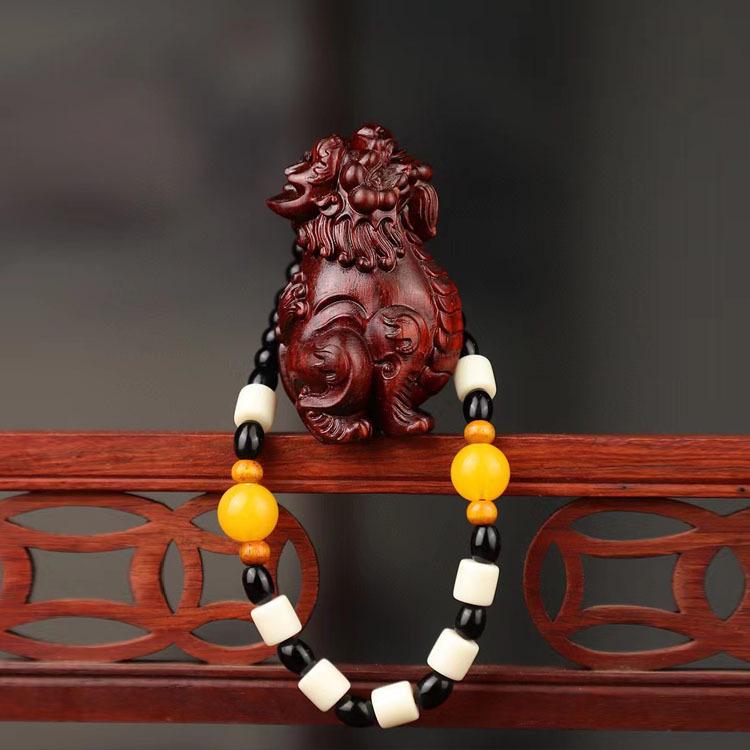 Sandalwood Pixiu Handheld Carved Pendant Ornament - Douyin Craft Gift