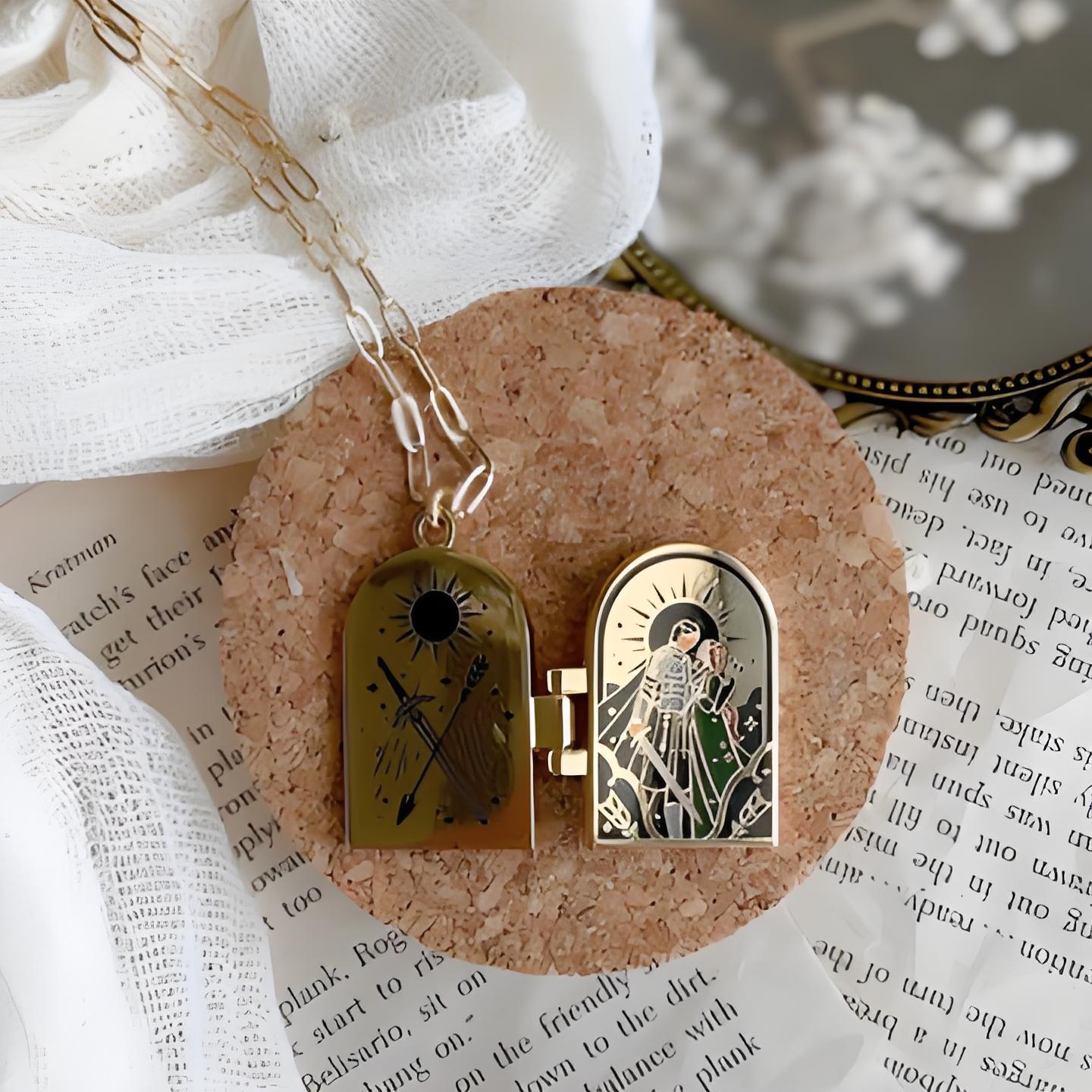

Vintage Art Opening And Closing Arched Sun Aristocratic Photo Box Necklace Personalized Hong Kong Style Necklace