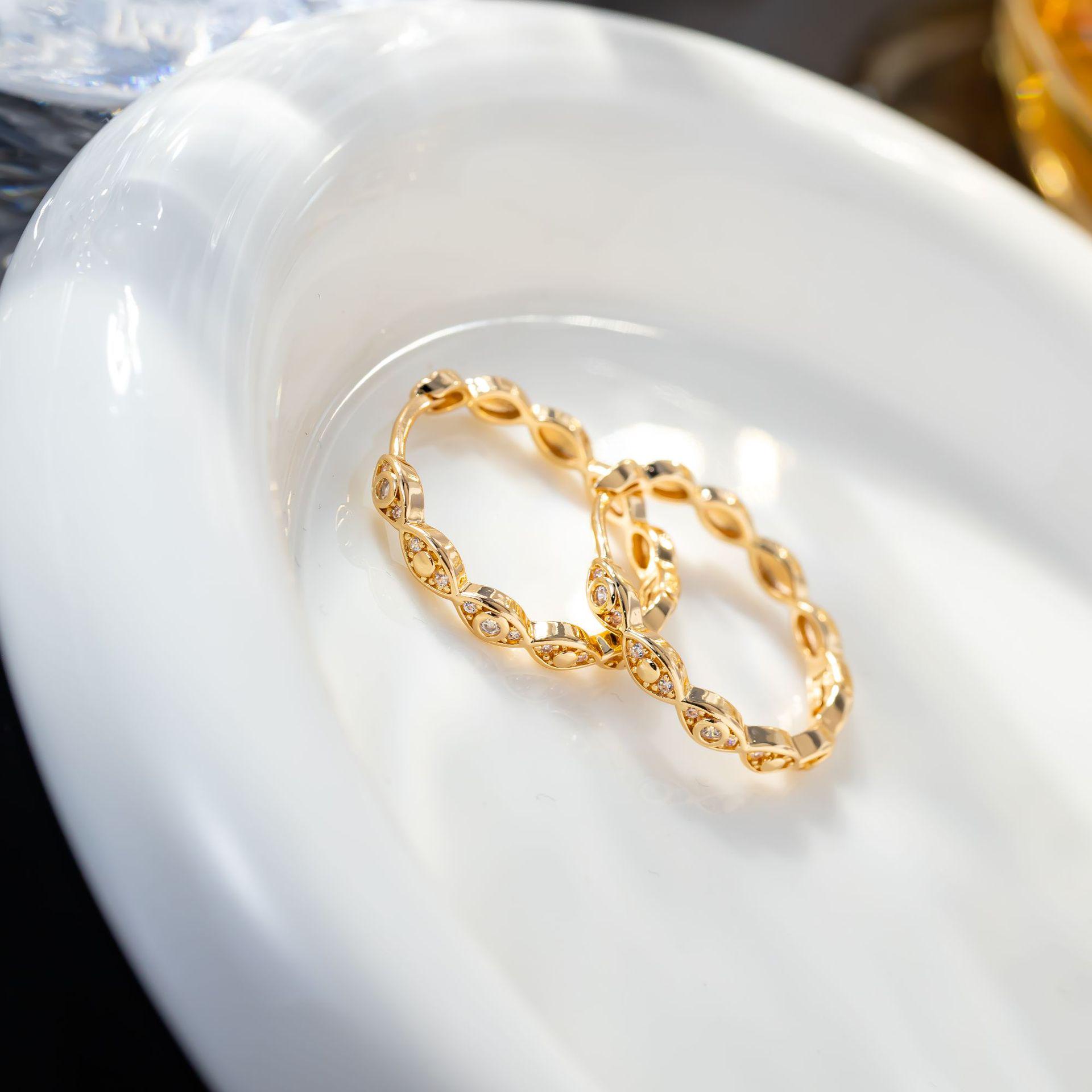 Gold-Plated Rhombus Devil s Eye Zircon Ear Cuff Earrings - Women s Korean-Japanese Style