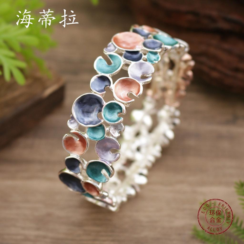 Enamel geometric petal elastic bracelet, women's fashion high-end flower alloy bracelet