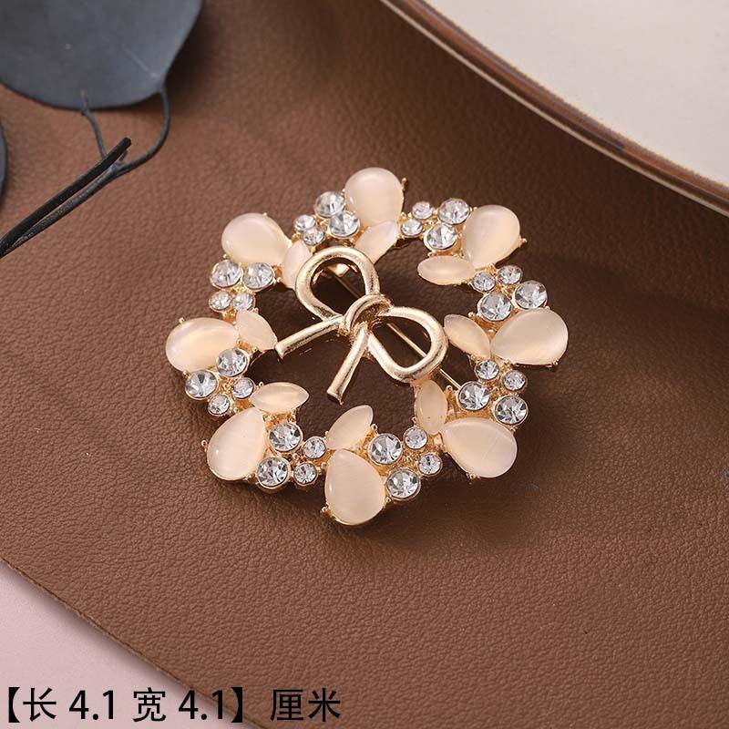 Brooch Premium Niche Accessories Versatile Creative Women's Collar Pin Diamond Anti-light Temperament Corsage