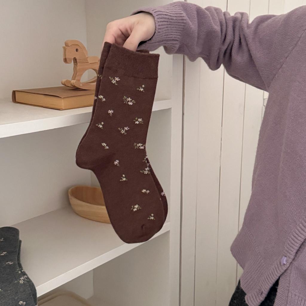 Retro Autumn and Winter Floral Socks, Warm Silk and Wool Socks, Versatile Mid-calf Boneless Socks