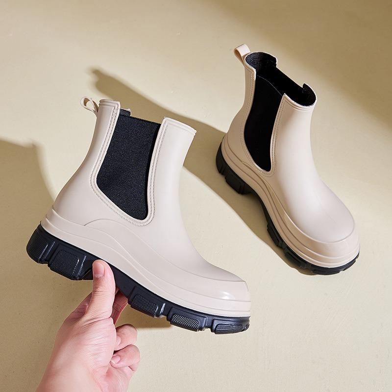 Fashion platform rain shoes women's new summer rain boots waterproof shoes water boots Chelsea short boots non-slip rubber shoes
