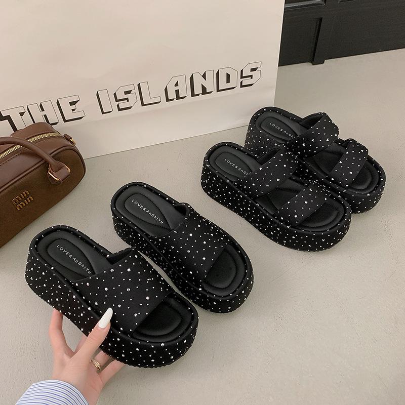 the new thick-bottomed rhinestone one-word flat-bottomed fashionable outer wear versatile slippers for women and height-increasing slippers for women