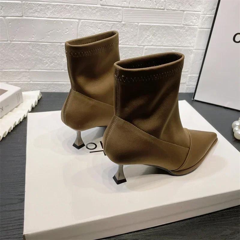 Mode 2025 Neue Schuhe für Damen Herbst/Winter Mode Spitz Stiletto Moderne Damenstiefel Hohe Qualität Heißer Verkauf Kurze Stiefel