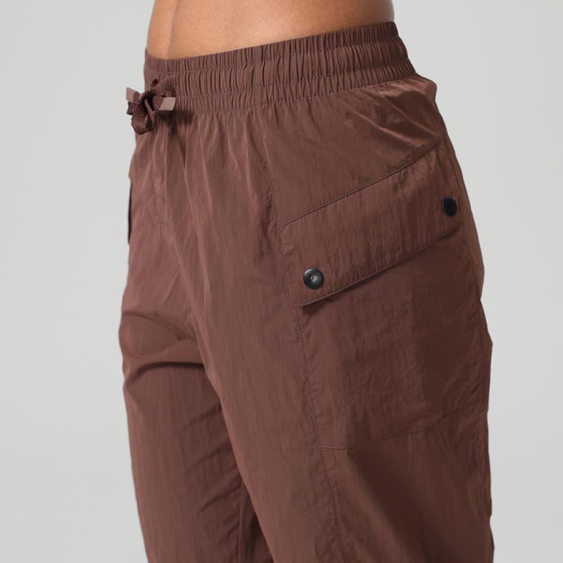 Convertible Women's Lightweight Windproof Yoga Jogger Pants with Drawstring for Hiking and Casual Wear