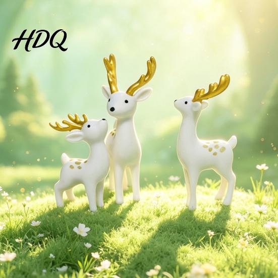 Small Animal Figure for Moss Micro Landscape 3 Pcs Mini Deer Figurines Cute Woodland Decoration Miniature Exquisite Ornament Bookshelf Display