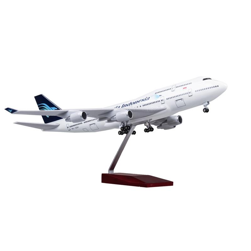 Diecast Resin 47CM Scale Airplane Model 747 B747 Aircraft Simulation Resin Finished Airlines Christmas Souvenir Collection Decor
