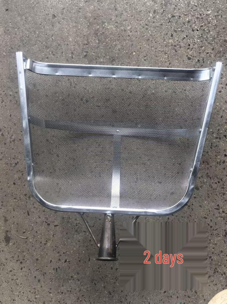 Galvanized Agricultural Soil and Grain Sieve Shovel