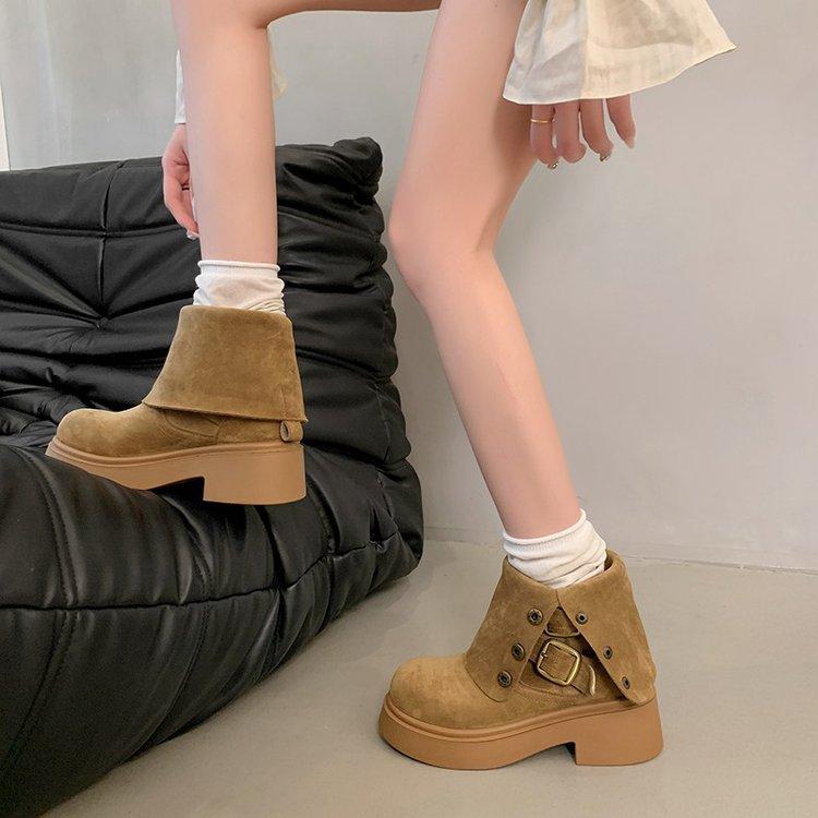 Short Boots Women's 2025 Autumn New Versatile Autumn Retro British Style Explosion with Skirt Knight Boots Stacking Boots
