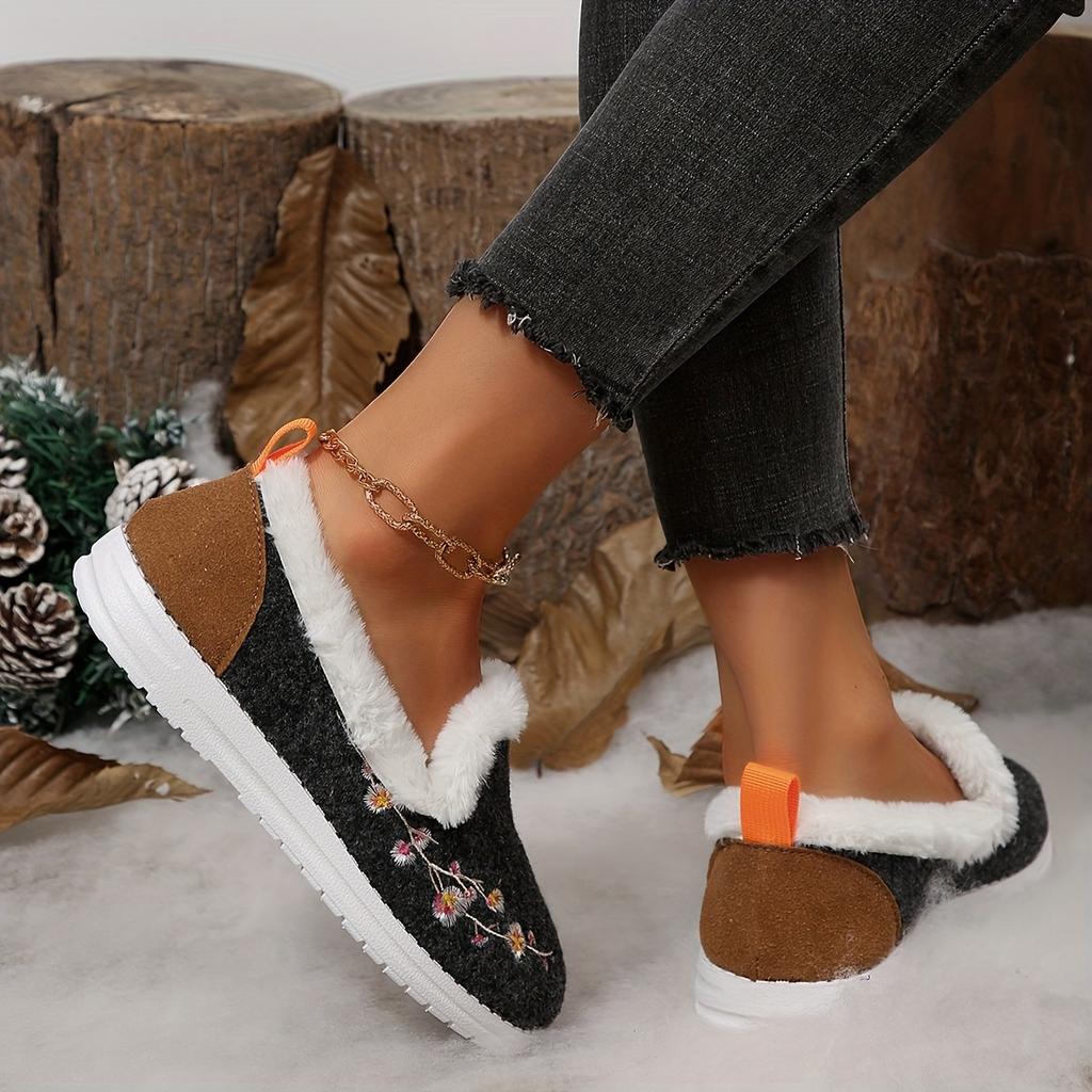 Winter Cute and Fashionable New Women'S Velvet Women Shoes Comfortable, Soft, Warm, and Fashionable Women Single Shoes