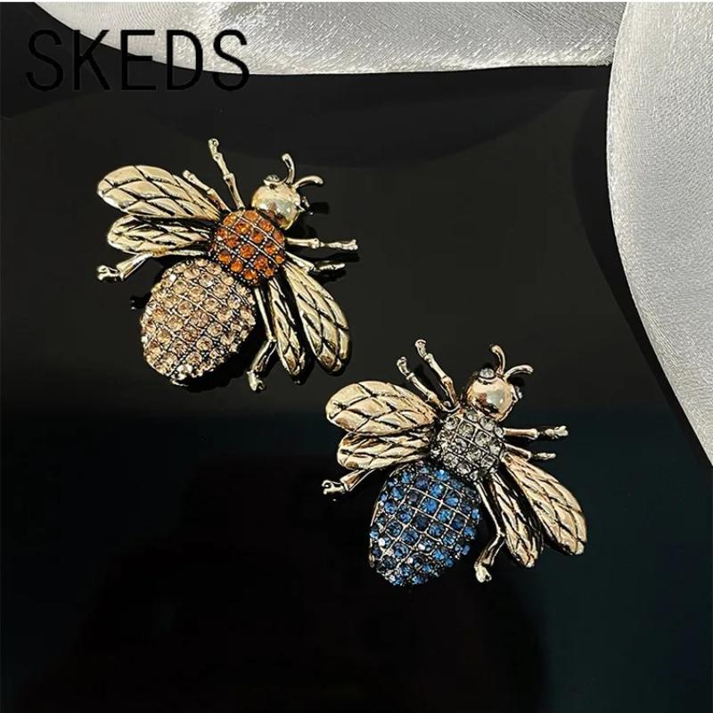 SKEDS Classic Men Women Bee Colored Crytal Luxury Brooches Pins Vintage Unisex Suit Clothing Badges Accessories