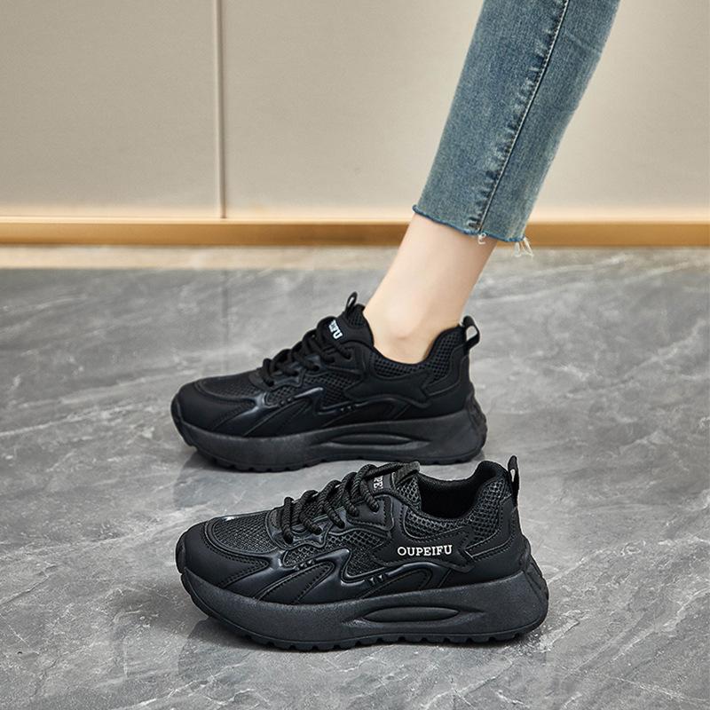 Beliebte Sportschuhe Plateausohle vielseitig dünne Laufnetzschuhe Damen Frühjahr 2025 neue Mesh atmungsaktive Dad-Schuhe
