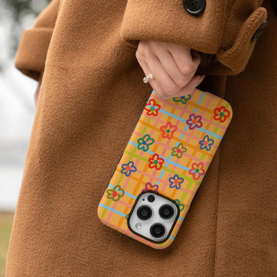 Yellow Plaid Floral Case for iPhone 17 Pro Max - Cartoon Cute Design, Full Wrap