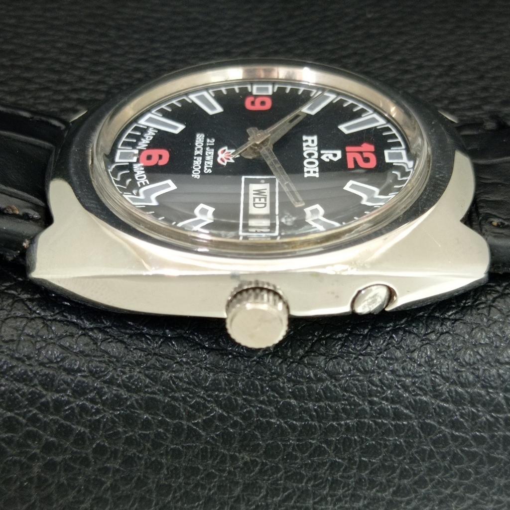 VINTAGE RICOH R31 AUTOMATIC JAPAN MENS BLACK COLOR DIAL WATCH a707963-1