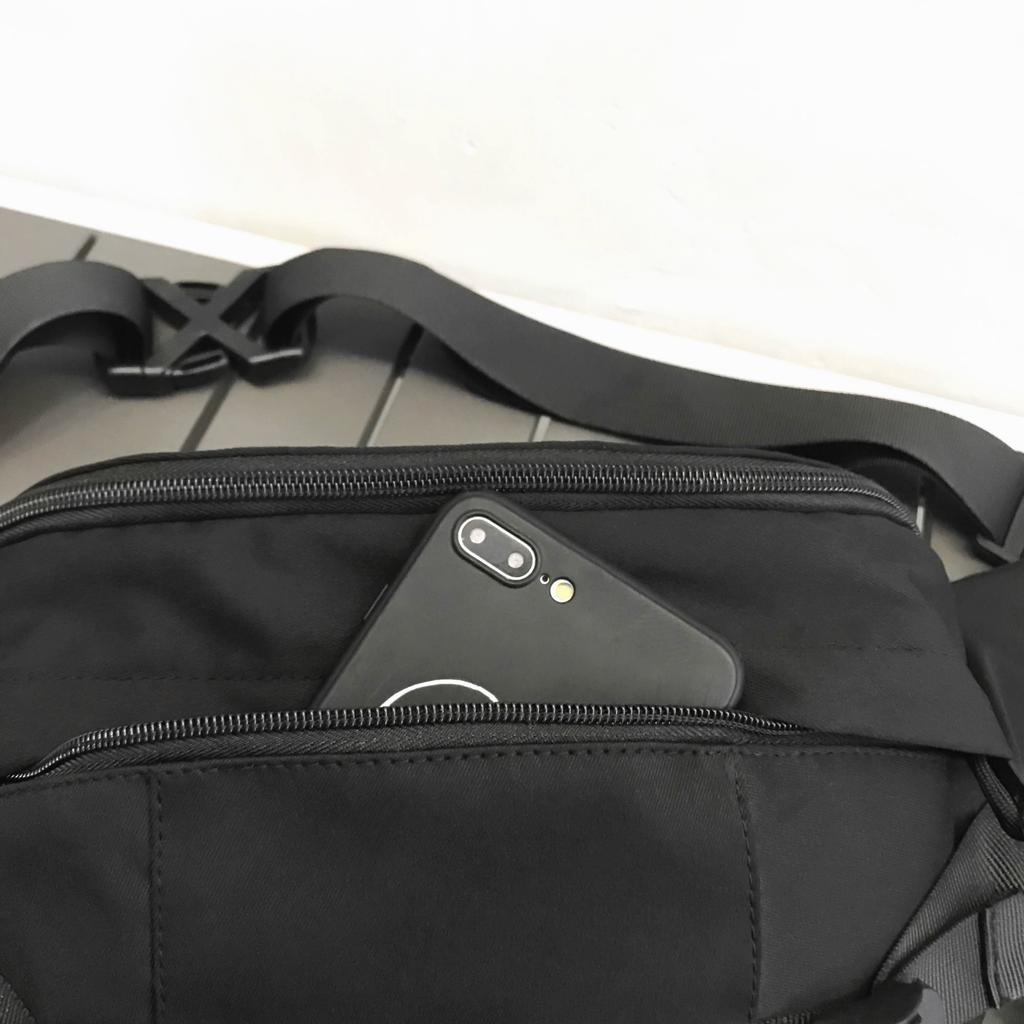 1pc Men's Solid Color Daily Commuting Trendy Street Versatile Exquisite Chest Bag