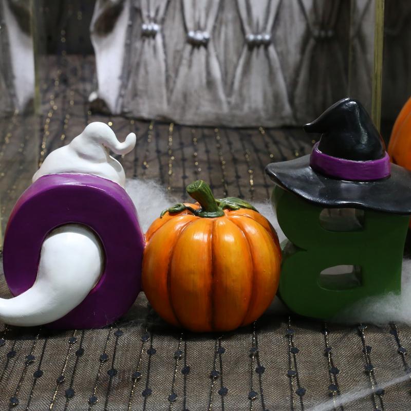 Halloween Pumpkin Ghost Statue Resin White Ghost Pumpkin Halloween Figurines Art Decoration With Fine Details For Desks Gardens