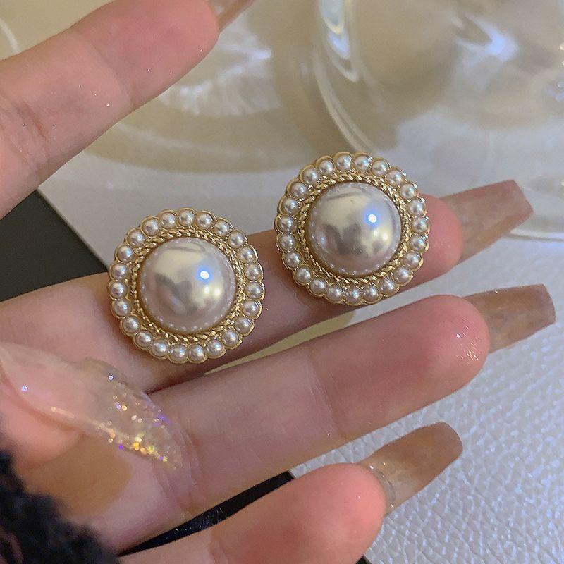 

Vintage Best Selling Pearl Stud Earrings Silver needle